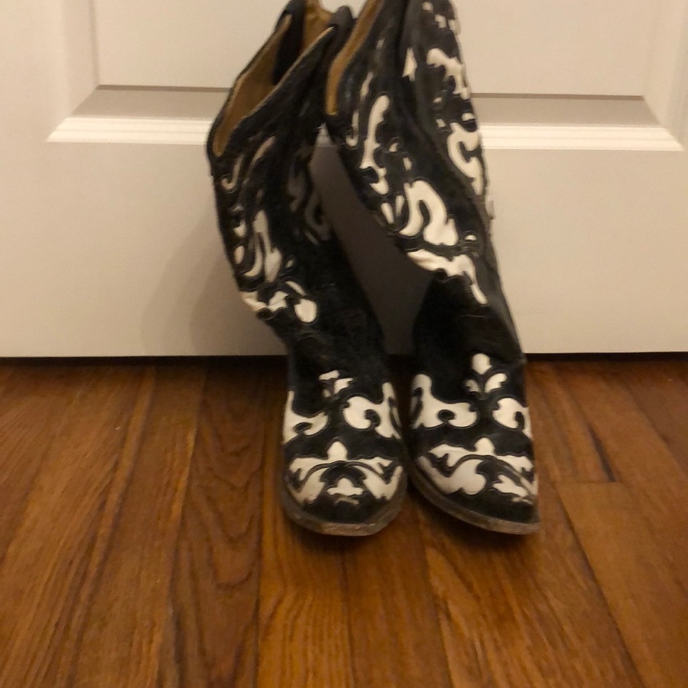 Corral black and white boots